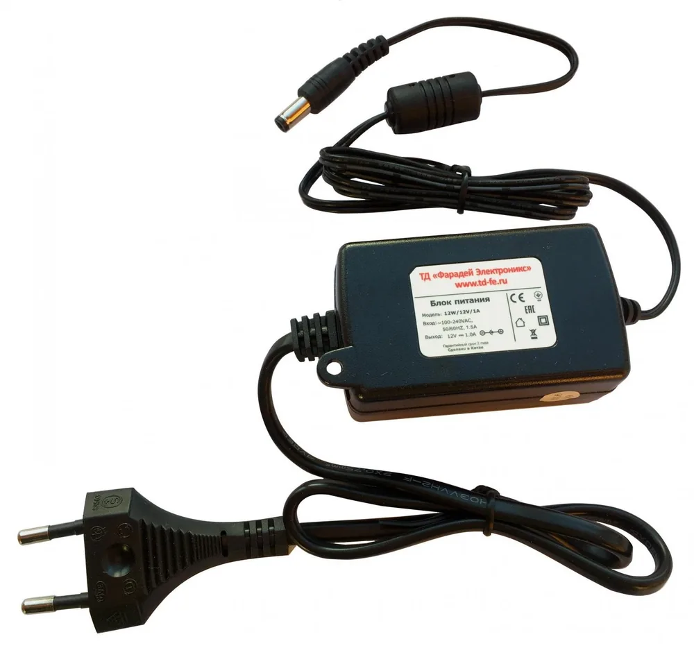 12W/12V/1A. Импульсный блок питания в пластиковом корпусе