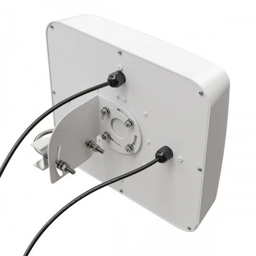 BAS-2344-SMA Flat Multiband MiMo Combi. Панельная 3G/LTE антенна