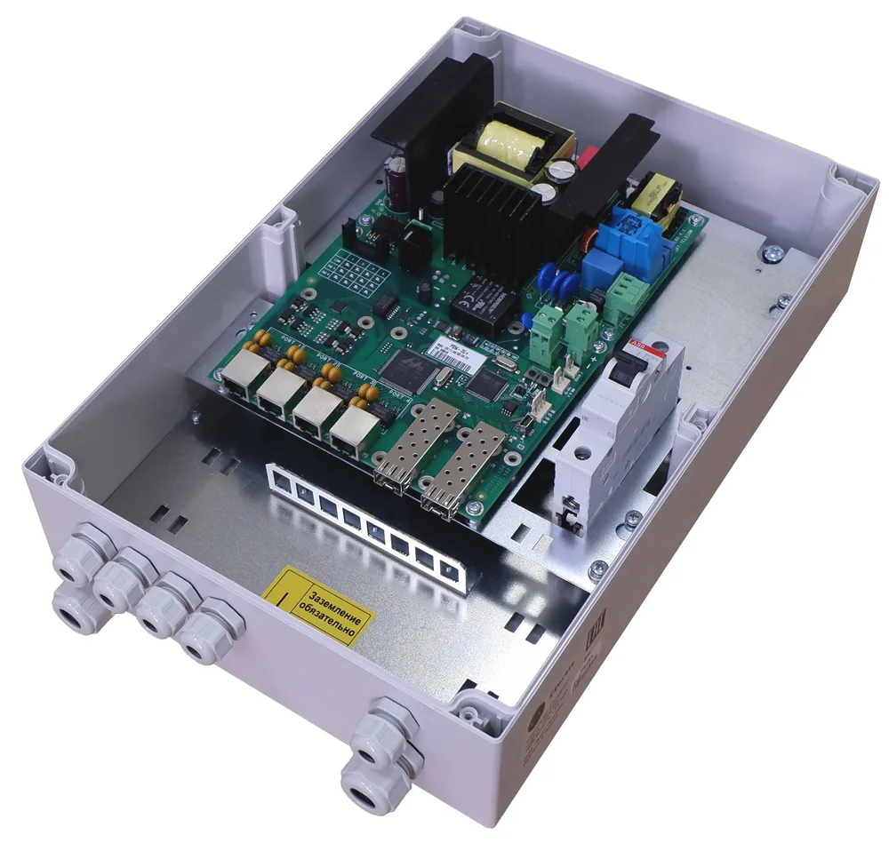 Tfortis PSW-2G+. Сетевой коммутатор