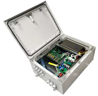 Tfortis PSW-2G+UPS-Box. Коммутатор для подключения 4 камер