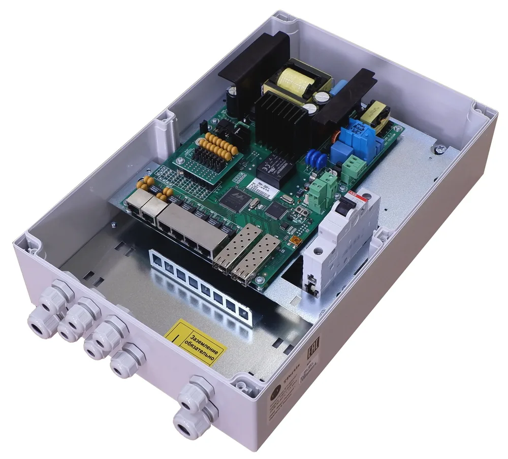 Tfortis PSW-2G6F+. Коммутатор для подключения 6 камер