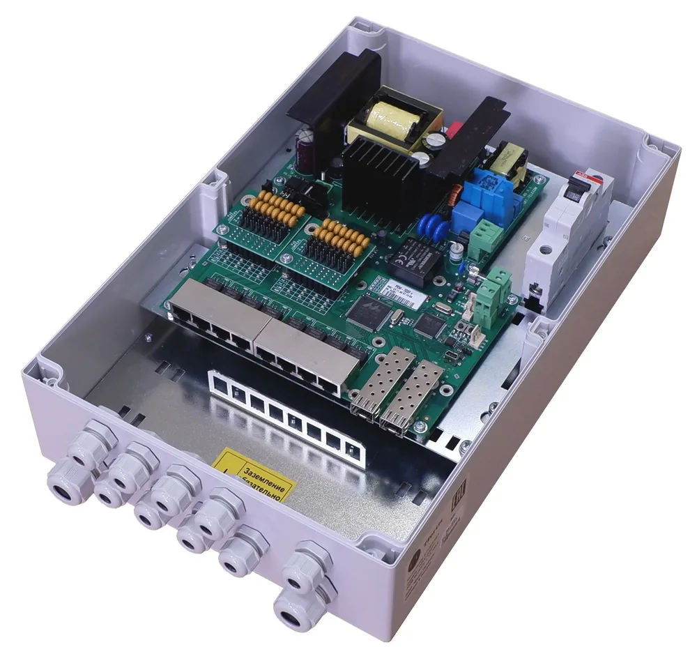 TFortis PSW-2G8F+. Коммутатор для подключения 8 камер