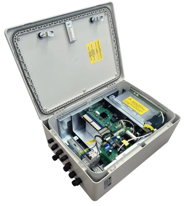 Tfortis PSW+UPS-Box 8х2Pro. Коммутатор для подключения 8 камер — фото 1 из 2